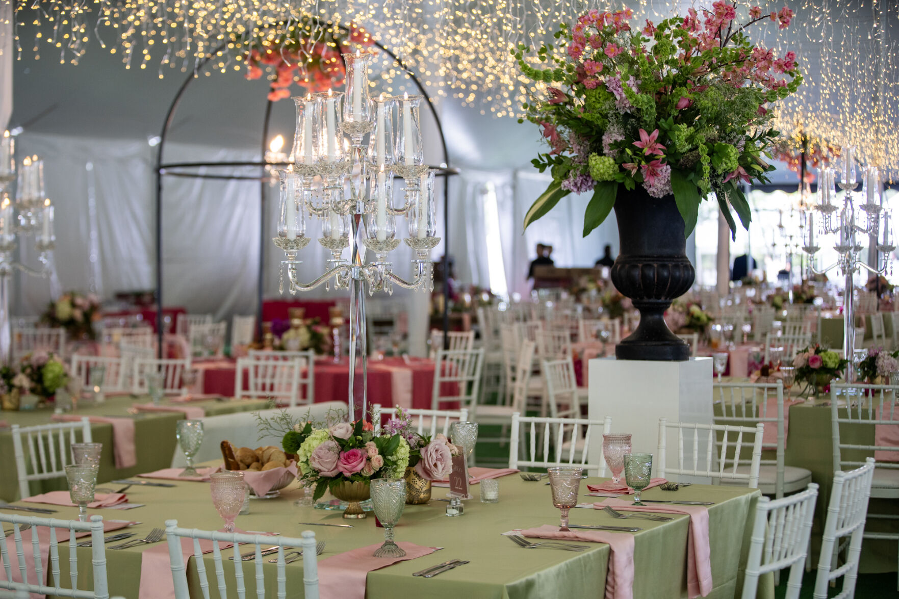 Garden party themed decor by Maison du Prince.